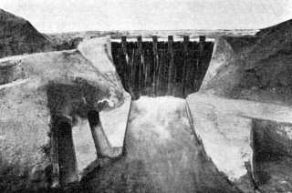 Le barrage aux Zerdezas